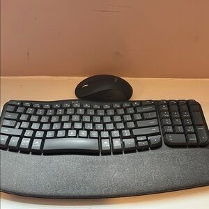 Logitech Ergonomic Keyboard and Mouse - Dark Gray